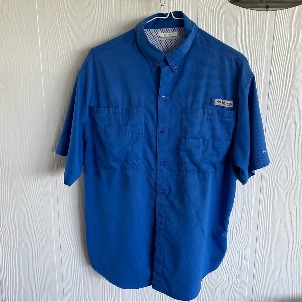 Columbia PSG short sleeve blue button up shirt
